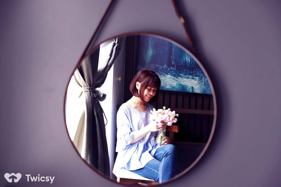 Short Instagram Captions for Mirror Pics