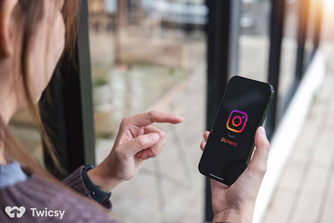 How to Do a Joint Post on Instagram