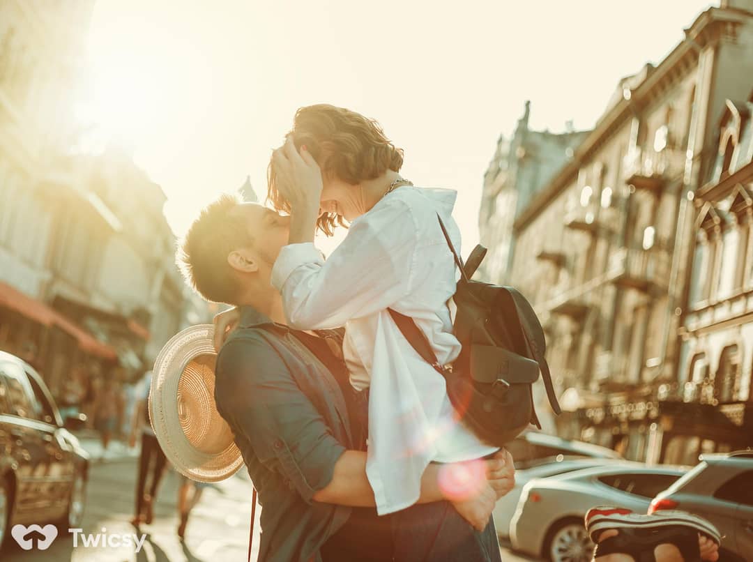 How to Write Great Dating Instagram Captions