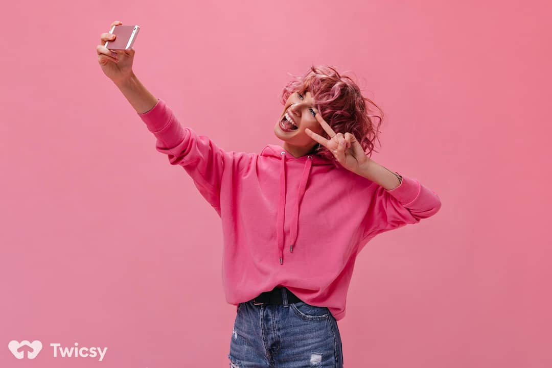 How to Write a Great Pink Caption for Instagram