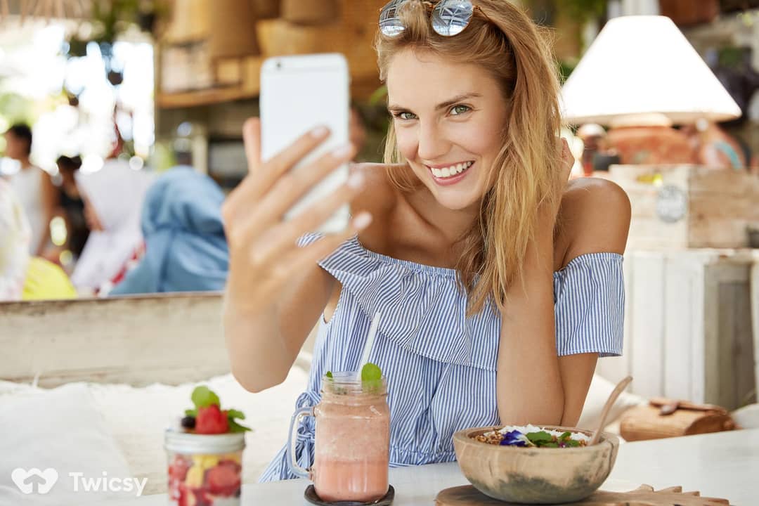 Short Food Captions for Instagram