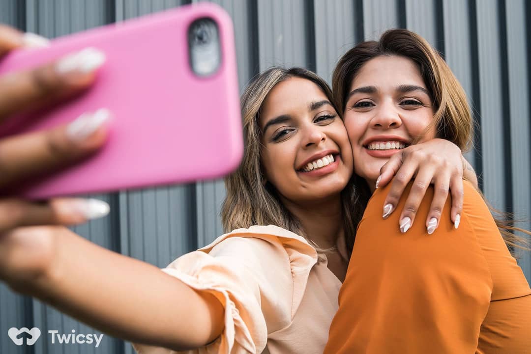 How to Write Engaging Cousin Captions for Instagram