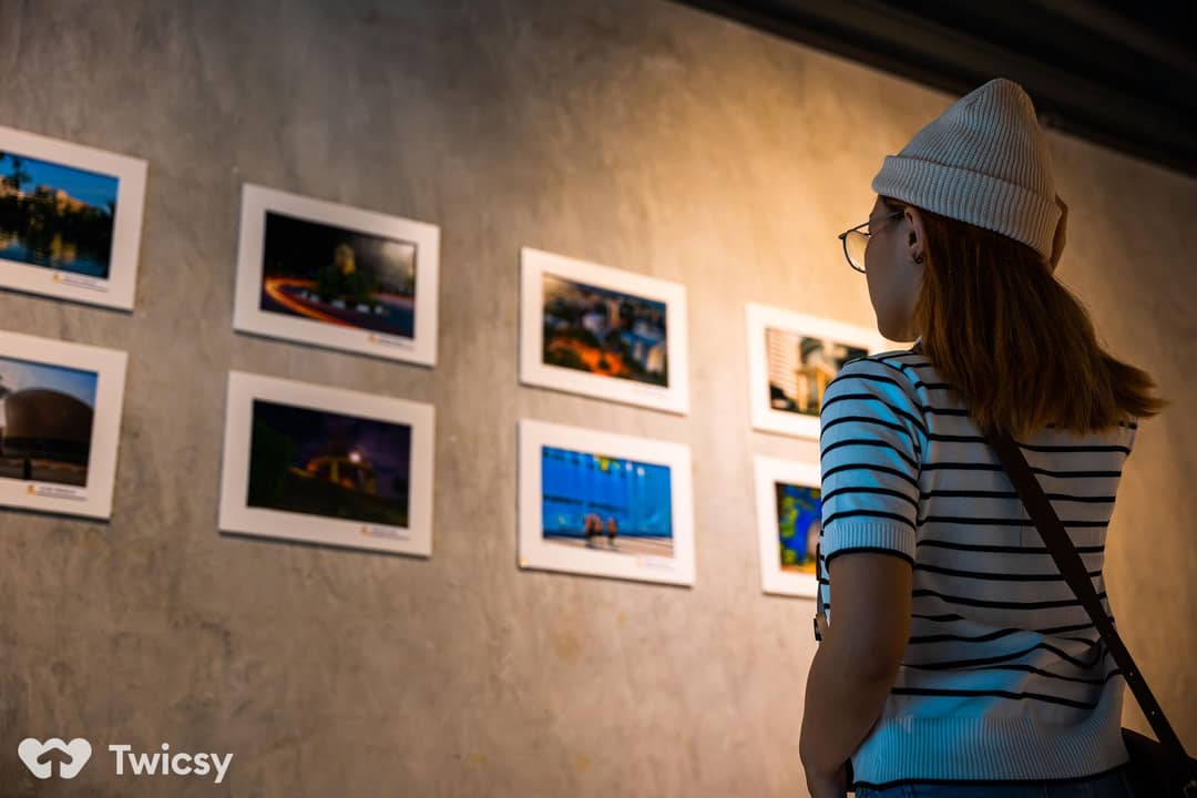 Creative Writing Prompts for Museum Instagram Captions