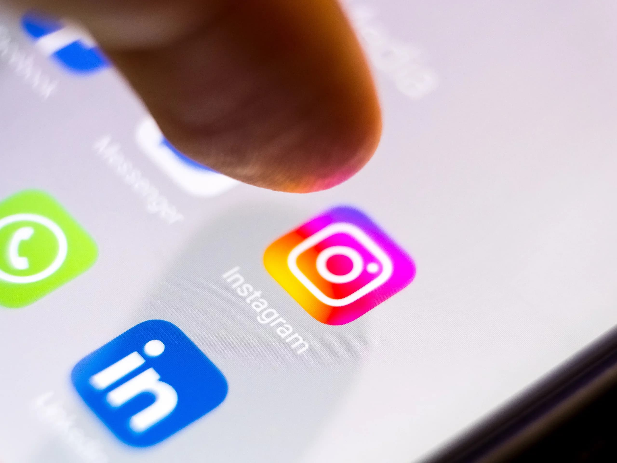Instagram Switches ‘Sponsored’ Label to ‘Ad’Â